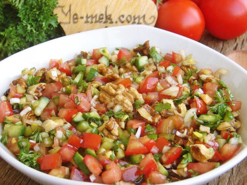 Gavurdağı Salatası - Sunum
